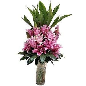 Lilies Bouquet lily-in-vase-602
